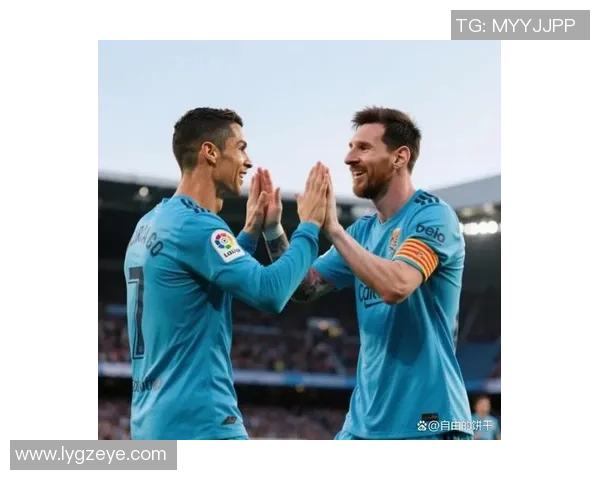 与足球巨星同框 突破历史界限 共享辉煌瞬间的绝佳时刻 与足球巨星同框 突破历史界限 共享辉煌瞬间的绝佳时刻